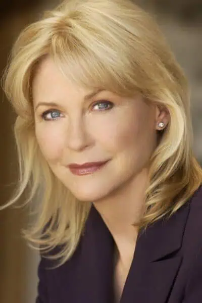 Dee Stone