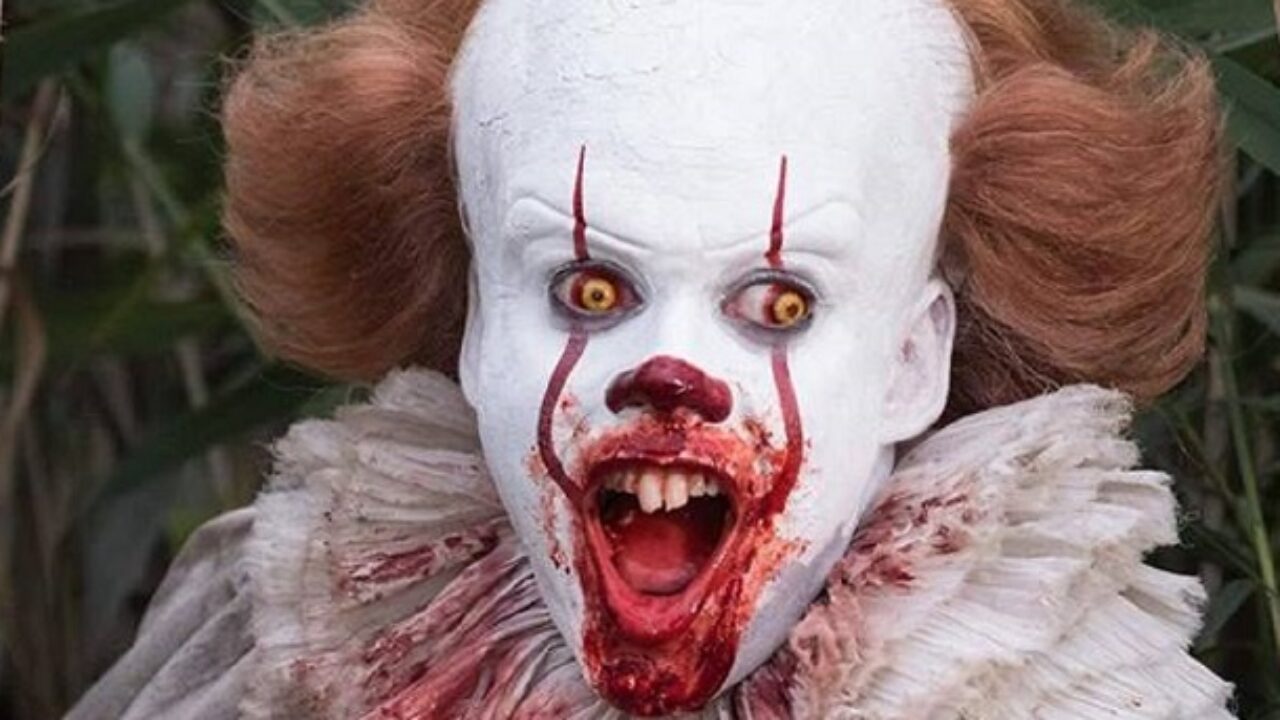 Pennywise behind the scenes pics are scarier than the actual movie