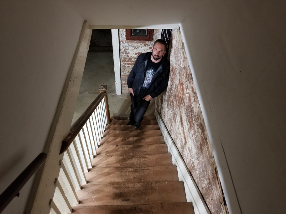 Nick Groff, Nick Groff Investigates, Octagon Hall Civil War Museum, Kentucky, UFO, paranormal, AITH, Arrow in the Head, JoBlo.com