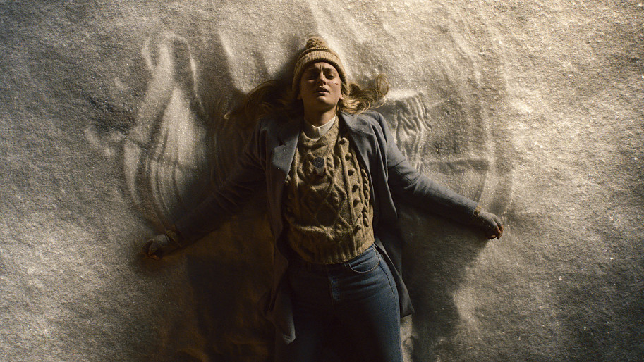 Black Christmas, Imogen Poots, Sophia Takal, Bob Clark, Cary Elwes, horror, remake, JoBlo.com, AITH, Arrow in the Head