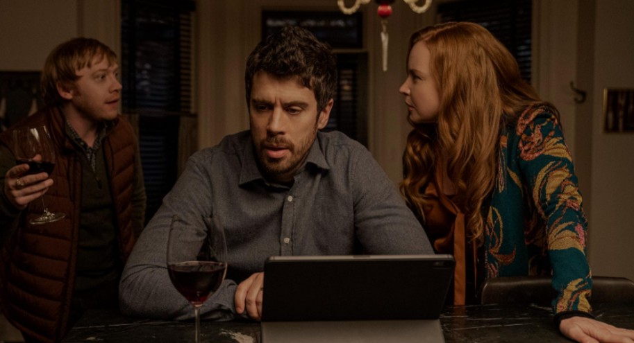 TV Review, AppleTV+, Apple, m night shyamalan, Servant, Rupert Grint, horror, Lauren Ambrose, Toby Kebbell