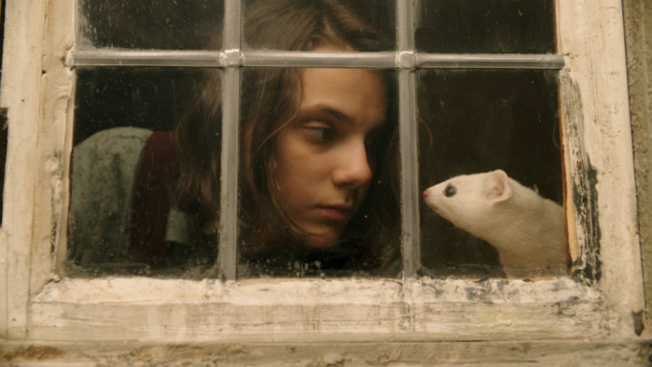 TV Review, His Dark Materials, Fantasy, Phillip Pullman, Otto Batthurst, Tom Hooper, Dafne Keen, James McAvoy, Lin-Manuel Miranda, HBO, BBC, 2019