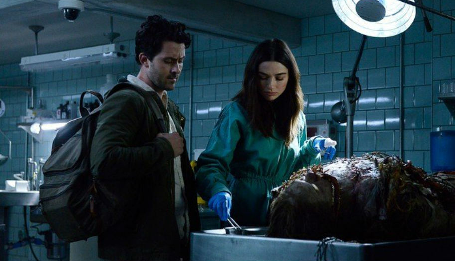 TV Review, horror, Drama, comic book, Superhero, DC Universe, DC comics, Swamp Thing, Derek Mears, Crystal Reed, Alec Bean