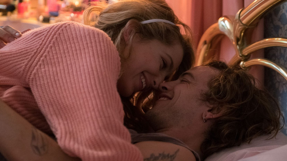 Valley Girl, remake, Jessica Rothe, Josh Whitehouse, Nicolas Cage, Deborah Foreman, musical, 2020, JoBlo.com