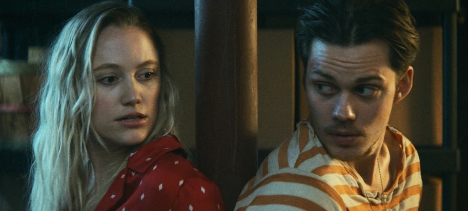 Villains Maika Monroe Bill Skarsgard Dan Berk Robert Olsen