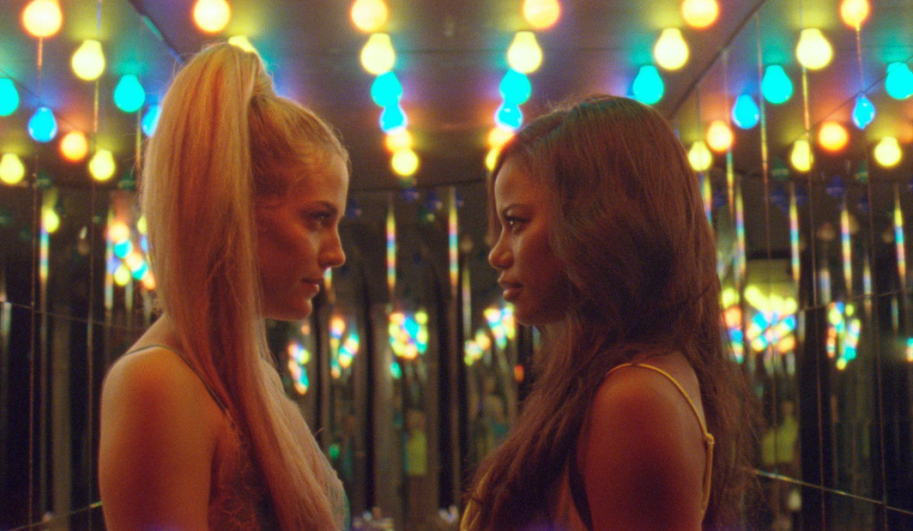 riley keough taylour paige zola