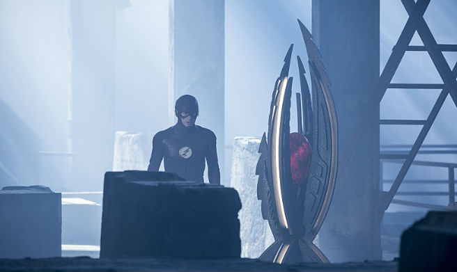 The Flash, DC Comics, Arrow, Legends of Tomorrow, Supergirl, Crossover, TV Review