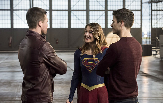 The Flash, DC Comics, Arrow, Legends of Tomorrow, Supergirl, Crossover, TV Review