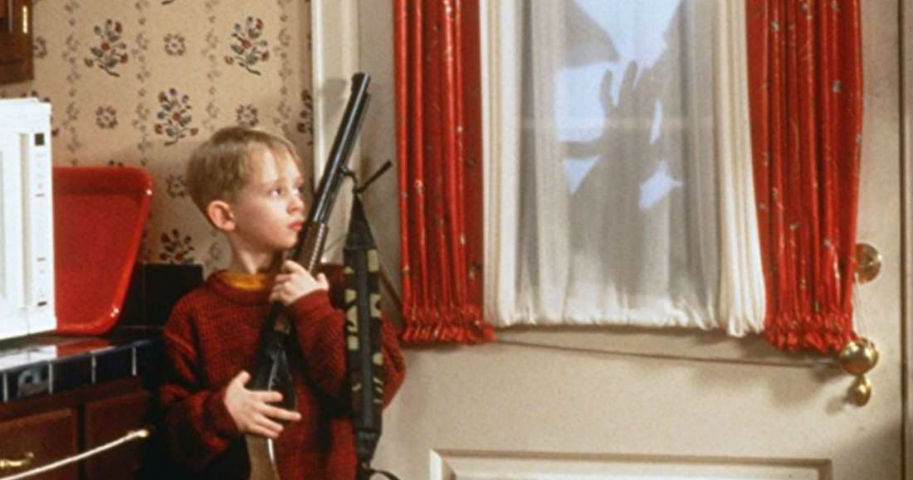 comedy, Macauley Culkin, Joe Pesci, Daniel Stern, john heard, Catherine O'Hara, John Candy, John Hughes, Chrhttps://www.joblo.com/manage/articles/edit/83800/?inline=0#is Columbus, Home Alone, 1990, The UnPopular Opinion