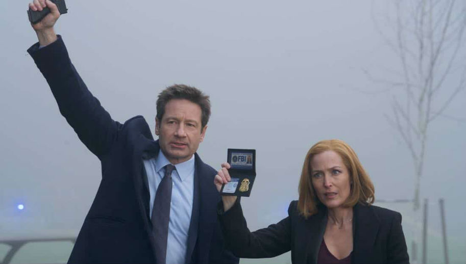 The X-Files, TV Review, FOX, David Duchovny, Gillian Anderson, The X-Files TV Review, Familiar