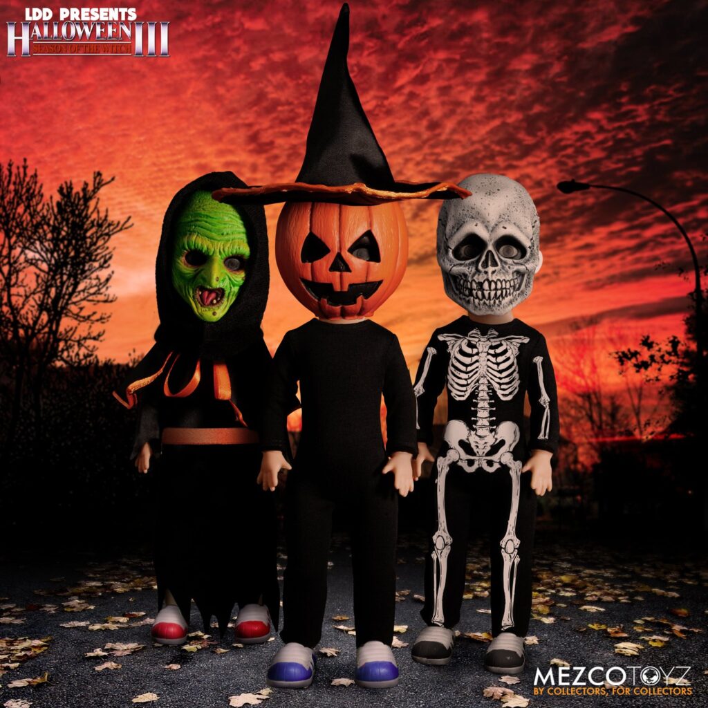 Mezco Toyz Halloween III Silver Shamrock trick or treaters
