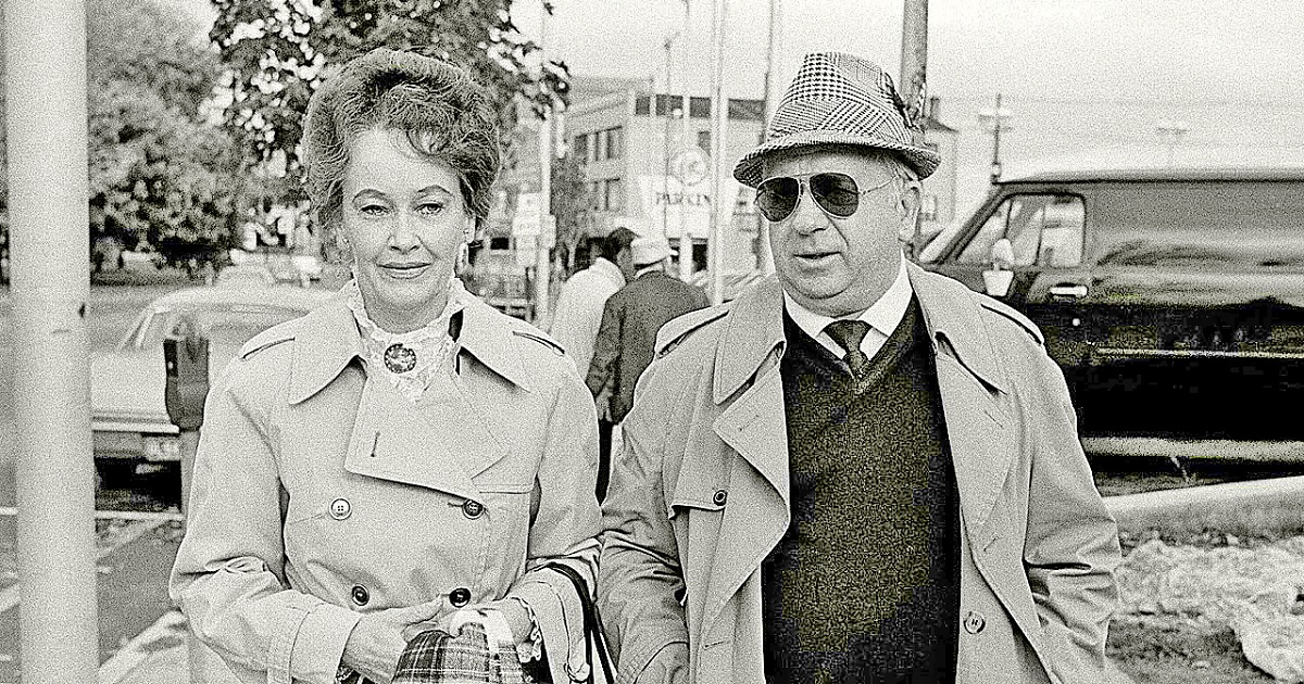 In the new episode of Hunting the Haunted, paranormal investigators Jason Hewlett and Peter Renn look at the career of Ed and Lorraine Warren