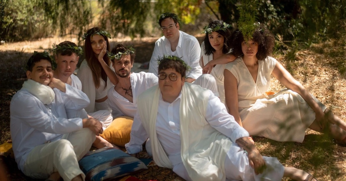 A full trailer has been released for King Knight, Richard Bates Jr's witch comedy starring Matthew Gray Gubler. Coming in February.