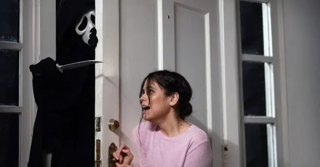 Returning Scream 2022 star Jenna Ortega says we have a lot of good chase scenes to look forward to in Scream 6.