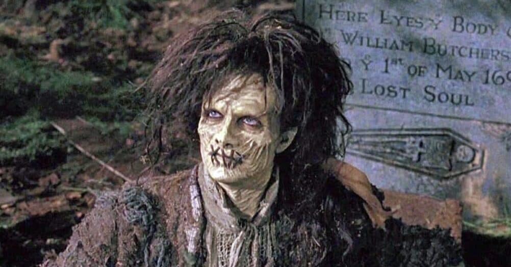 An image has been released from Hocus Pocus 2 that gives the first look at the return of Billy Butcherson, played by Doug Jones!