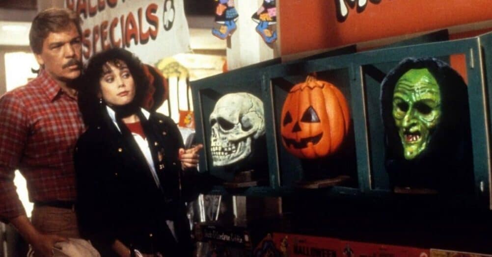 Halloween 3 director Tommy Lee Wallace has written a book about the film's production. Coming in November.