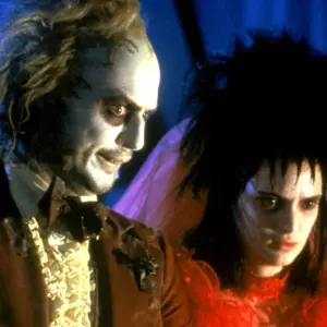 Spy pics snapped on the set of Beetlejuice 2 have given the first look at Winona Ryder, back in the role of Lydia Deetz