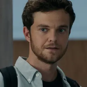 Jack Quaid has signed on to star in the sci-fi thriller Companion, which is being produced by the producers and director of Barbarian