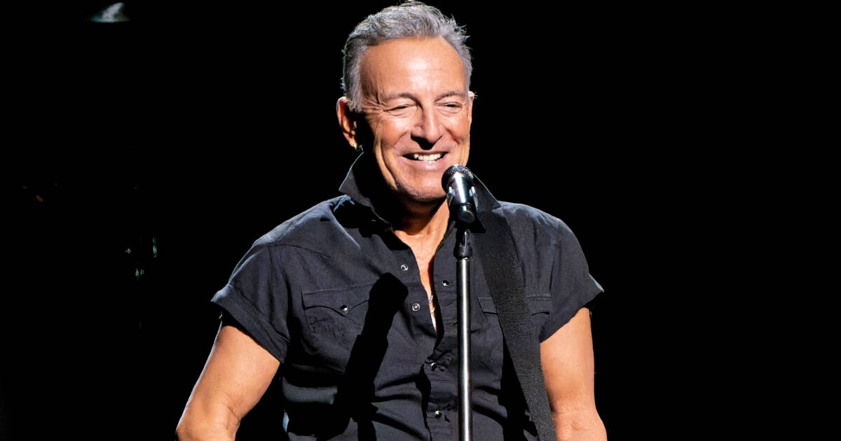 Bruce Springsteen announces rescheduled tour dates