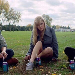 It Follows writer/director David Robert Mitchell and star Maika Monroe are reteaming for the sequel They Follow