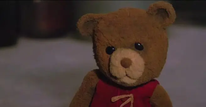 Lionsgate has unveiled a motion poster and a teaser trailer for the Jeff Wadlow / Blumhouse horror film Imaginary