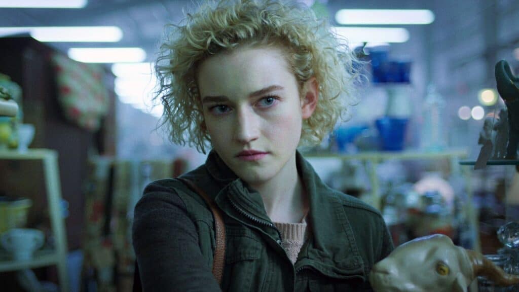 Julia Garner
