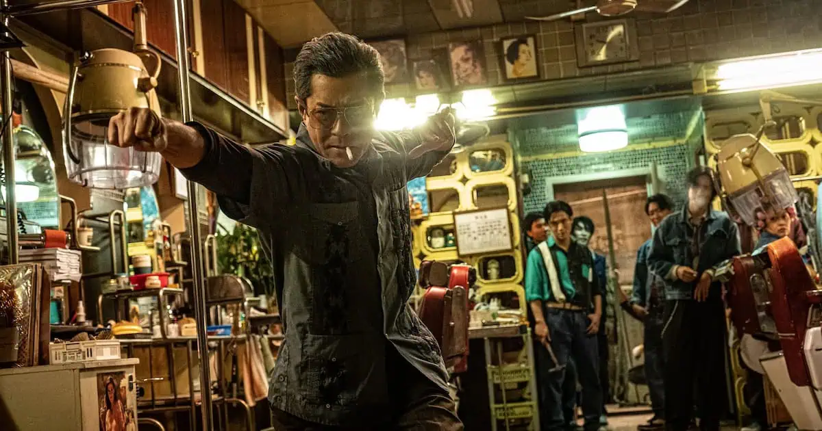 twilight of the warriors, walled in