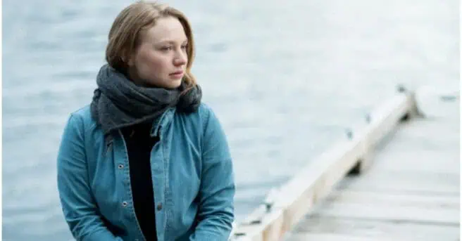 mia threapleton, damien chazelle