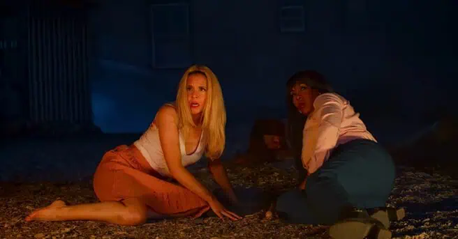 A trailer has been released for the new Night of the Living Dead remake, starring Vivica A. Fox and Robert Carradine