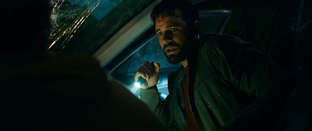 Passenger, Paramount Pictures