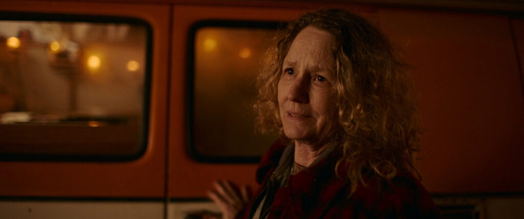 Passenger, Melissa Leo