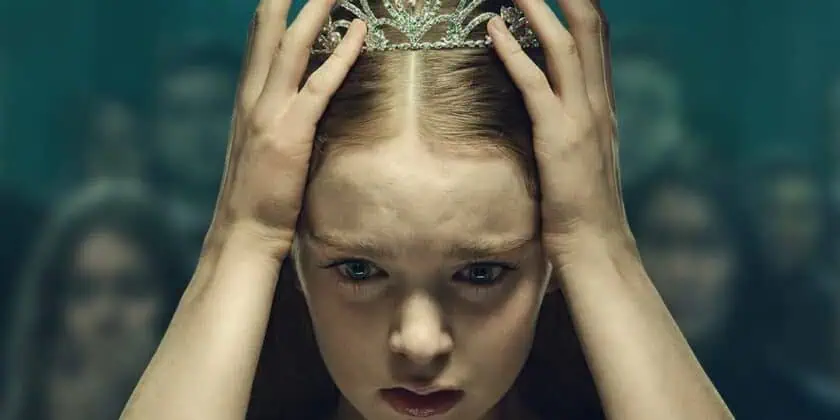 The first reactions to Mike Flanagan's Carrie are online, with early viewers praising the Stephen King adaptation