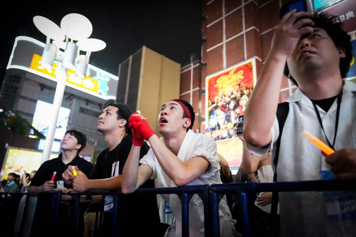 Street Fighter, crowd